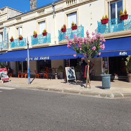 Cafe De Paris Hotel Lesparre-Médoc Екстериор снимка